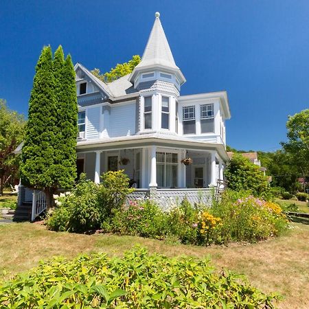Streamside Victorian Villa Margaretville Exteriör bild