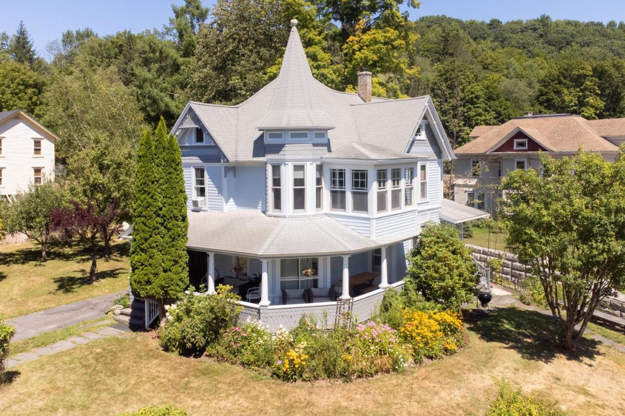 Streamside Victorian Villa Margaretville Exteriör bild